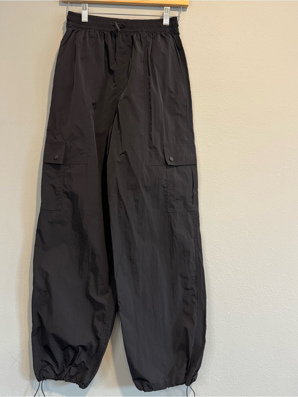 PINK Victoria's Secret Parachute Cargo Pants Hiking Streetwear Gorpcore XS